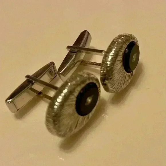 Mens Vintage Cufflinks Cuff Links #4 No Sig Silvertone Silver Tone Black Oval - Picture 2 of 5